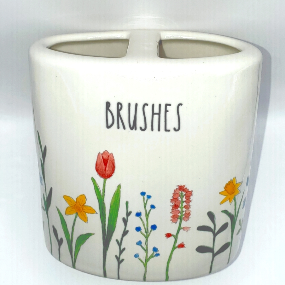 Rae Dunn Artisan collection "brushes" organizer